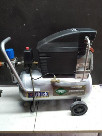 Compressor, Comme neuf, Enlèvement, 6 à 10 bars, 200 à 400 litres/min