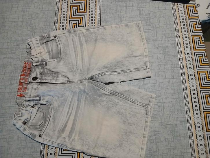 Jeans short met verstelbare lendenband en schuifknoop, Kinderen en Baby's, Kinderkleding | Maat 170, Gebruikt, Jongen of Meisje