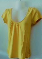 WE : geel t-shirt diepe halsuitsnijding , maat XS, WE, Geel, Ophalen of Verzenden, Zo goed als nieuw