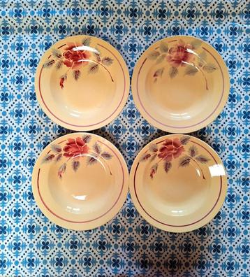 Set van 4 Vintage Terre de Fer  diepe borden beschikbaar voor biedingen