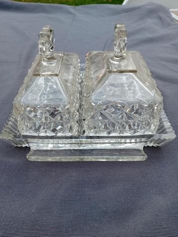 Kristalglazen dubbele kaas of botervloot.  beschikbaar voor biedingen