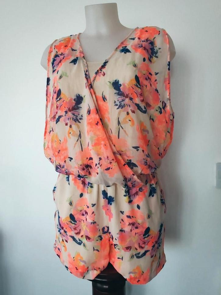 VILA Playsuit met bloemenprint, maat S, Kleding | Dames, Jumpsuits, Zo goed als nieuw, Ophalen of Verzenden