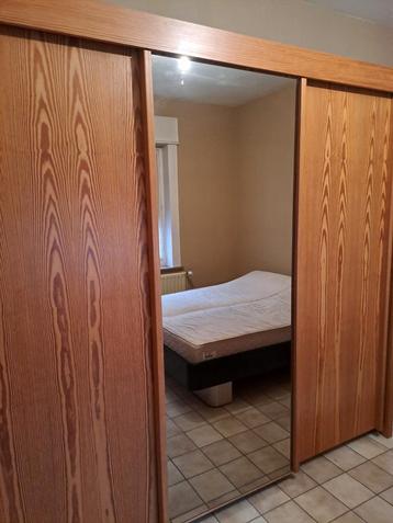 Chambre complète en chêne clair  années 80 beschikbaar voor biedingen