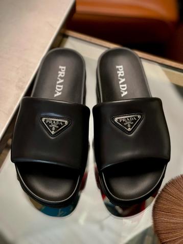 Original Sandalen Prada Sandals shoes beschikbaar voor biedingen