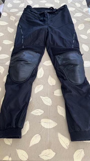 IXS Motorbroek beschikbaar voor biedingen