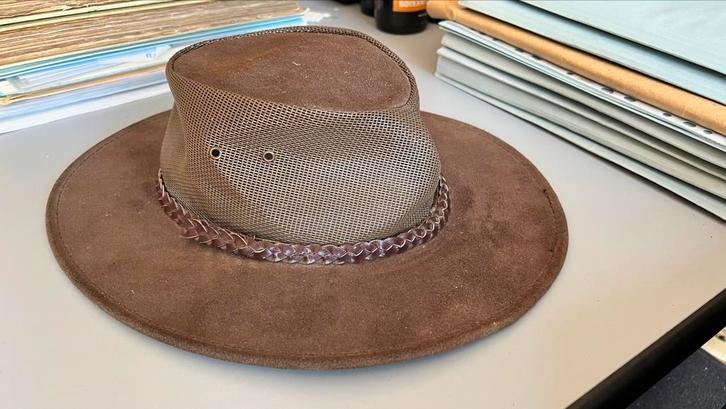 Nouveau chapeau de cowboy australien taille M/L Croix du Sud, Vêtements | Femmes, Chapeaux & Casquettes, Neuf, Chapeau, 56 ou 57 cm (M, 7 ou 7⅛ pouces)