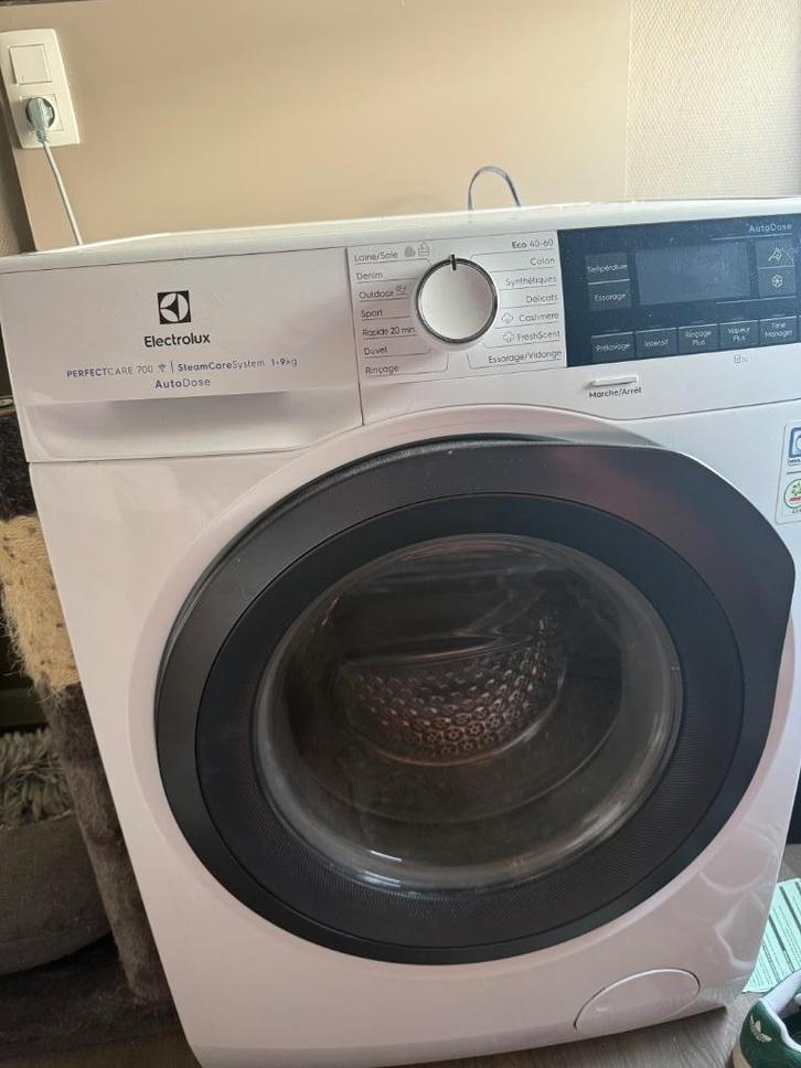 Wasmachine EW7F3816DB in heel goede staat, Elektronische apparatuur, Wasmachines, Gebruikt, Voorlader, 8 tot 10 kg, 85 tot 90 cm