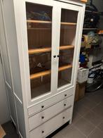 Ikea vitrinekast in nieuwstaat, Huis en Inrichting, Kasten | Vitrinekasten, Ophalen, Zo goed als nieuw