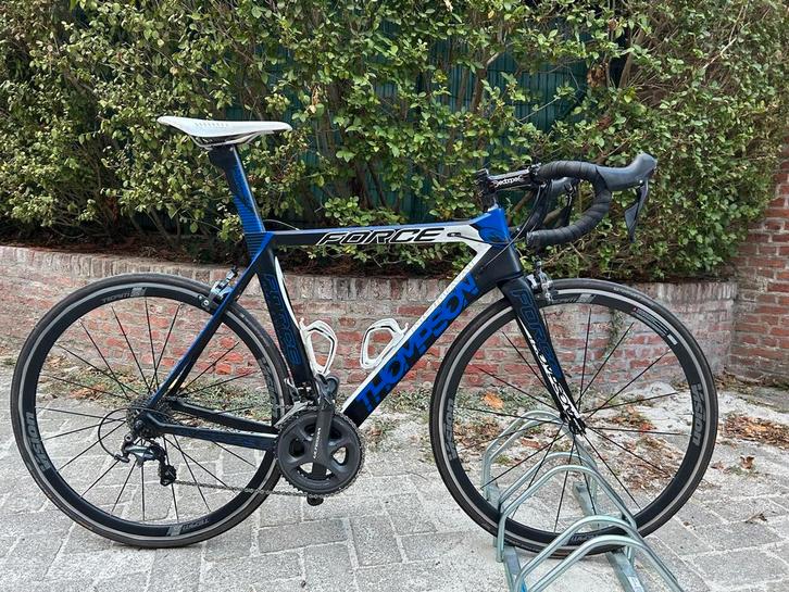 Thompson Force full carbon en shimano ultegra, Vélos & Vélomoteurs, Vélos | Hommes | Vélos de sport & Vélo de randonnée, Utilisé