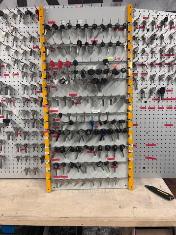 Sleutel rek. beschikbaar voor biedingen