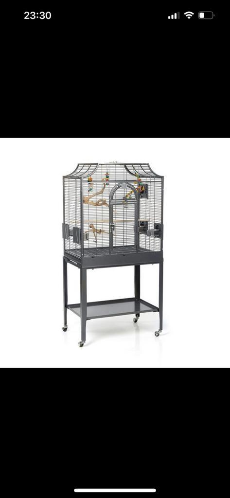 cage Montana + 3 quaker nés en 2024 + aire de jeux bois nat, Dieren en Toebehoren, Vogels | Hokken en Kooien, Zo goed als nieuw