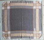 Yves Saint Laurent vintage carré in zijde, Kleding | Dames, Ophalen of Verzenden, Gedragen, Sjaal