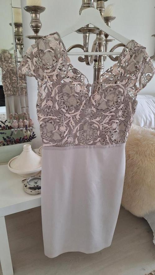 Phase Eight Maat 10. Feestjurk, cocktailjurk. Grijs/beige, Kleding | Dames, Gelegenheidskleding, Zo goed als nieuw, Cocktailjurk
