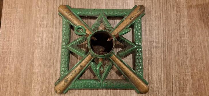 Gietijzeren kerstboomvoet met zeer mooie patina, Diversen, Kerst, Ophalen