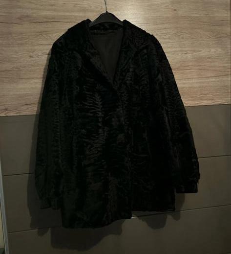 Zwarte bontjas, Kleding | Dames, Jassen | Winter, Zo goed als nieuw, Maat 46/48 (XL) of groter, Zwart, Ophalen of Verzenden