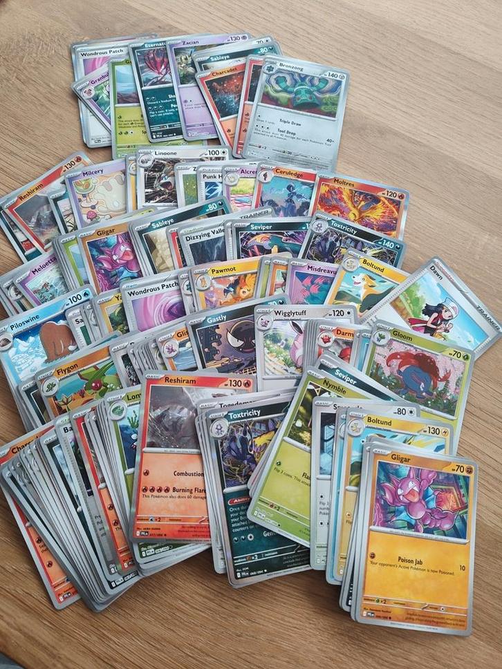 Pokemon Phantasmal flames 125+ kaarten, Hobby en Vrije tijd, Verzamelkaartspellen | Pokémon, Zo goed als nieuw, Ophalen of Verzenden