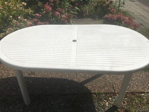 terrastafel tuintafel buitentafel 15€, Tuin en Terras, Tuintafels, Zo goed als nieuw, Ovaal, Kunststof, Ophalen