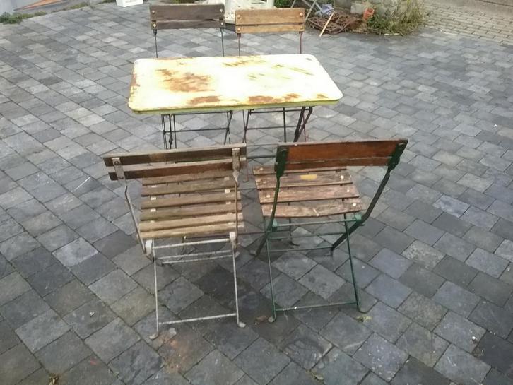 ENSEMBLE DE JARDIN/CAFÉ EN FER: LA TABLE ET LES 4 CHAISES, Tuin en Terras, Tuinsets en Loungesets, Zo goed als nieuw, Ophalen of Verzenden