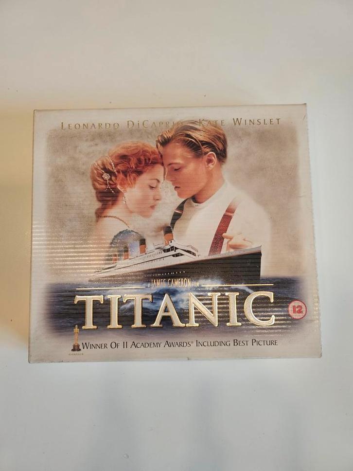 Coffret VHS Titanic, CD & DVD, VHS | Film, Enlèvement ou Envoi