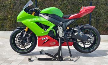 Kawasaki zx6r 2009/2025 Bursig motorstand beschikbaar voor biedingen