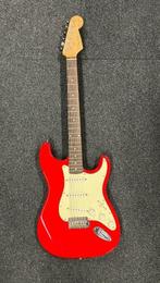 Guitare Squier Stratocaster rouge, Musique & Instruments, Autres marques, Solid body, Enlèvement, Utilisé