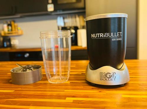 Nutribullet 600 series - Magic Bullet, Elektronische apparatuur, Blenders, Zo goed als nieuw, Blender, Ophalen of Verzenden