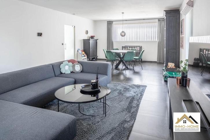 Groot vloerkleed 410x250, Huis en Inrichting, Stoffering | Tapijten en Vloerkleden, Gebruikt, 200 cm of meer, 200 cm of meer, Rechthoekig