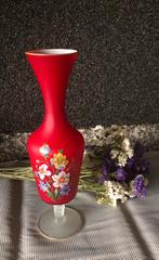 Mat opaline vaasje, Antiek en Kunst, Ophalen