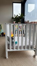 Wit baby park, Kinderen en Baby's, Ophalen, Gebruikt, Wieltjes