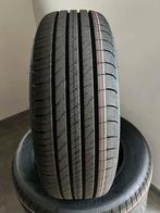 NOUVELLE DÉMO DES PNEUS D'ÉTÉ GOODYEAR 205/60/R16, Neuf, 16 pouces, Véhicule de tourisme, Pneus été