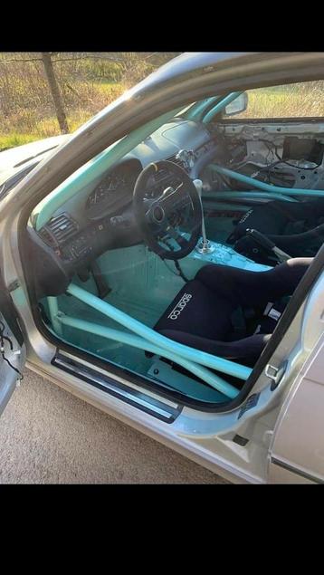 Rolkooi BMW E46 €1000 beschikbaar voor biedingen