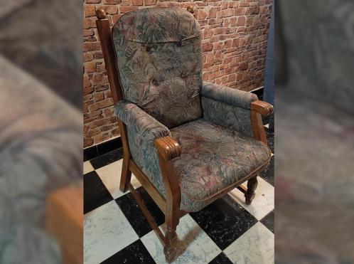 Fauteuil van eikenhout en fluweel met plantaardig patroon, Huis en Inrichting, Fauteuils, Gebruikt, Hout, Stof, 50 tot 75 cm, 75 tot 100 cm