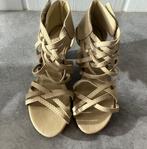 Sandalen, Ophalen, Beige, Sandalen of Muiltjes, Zo goed als nieuw