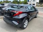 Toyota C-HR HYBRID BUSINESS PLUS AUTOMAAT MET GARANTIE, Auto's, Stof, Euro 6, 4 cilinders, Zwart