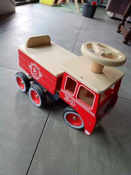 Trapwagen brandweerauto met zes wielen, Kinderen en Baby's, Speelgoed |Speelgoedvoertuigen, Ophalen of Verzenden