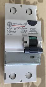 2 Polige Differentieelschakelaar 40A-300 mA, Ophalen of Verzenden, Nieuw, Schakelaar