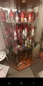 Vitrinekast vol cola flesjes, Verzamelen, Ophalen