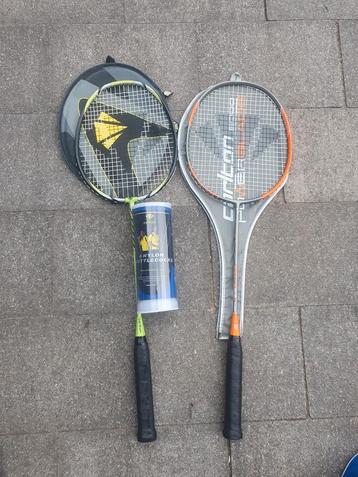 2 badminton raketten 1 carbon beschikbaar voor biedingen