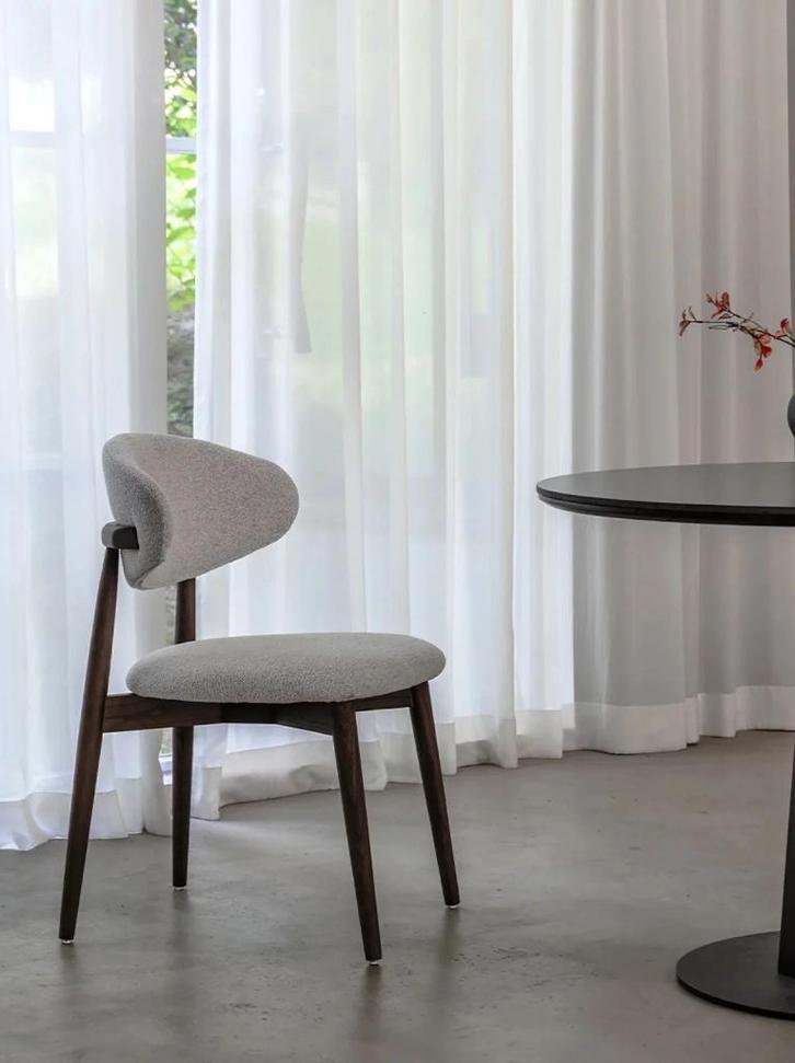 18 design stoelen japandi, zeer comfortable, Huis en Inrichting, Stoelen, Nieuw, Vijf, Zes of meer stoelen, Hout, Stof, Wit, Ophalen