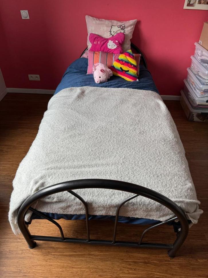 Lit 1 personne, Maison & Meubles, Chambre à coucher | Lits, Utilisé, Une personne, 90 cm, 200 cm, Métal, Noir, Enlèvement