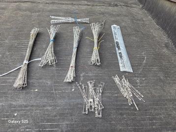  LOT DE 161 CATENAIRES MÂRKLIN beschikbaar voor biedingen
