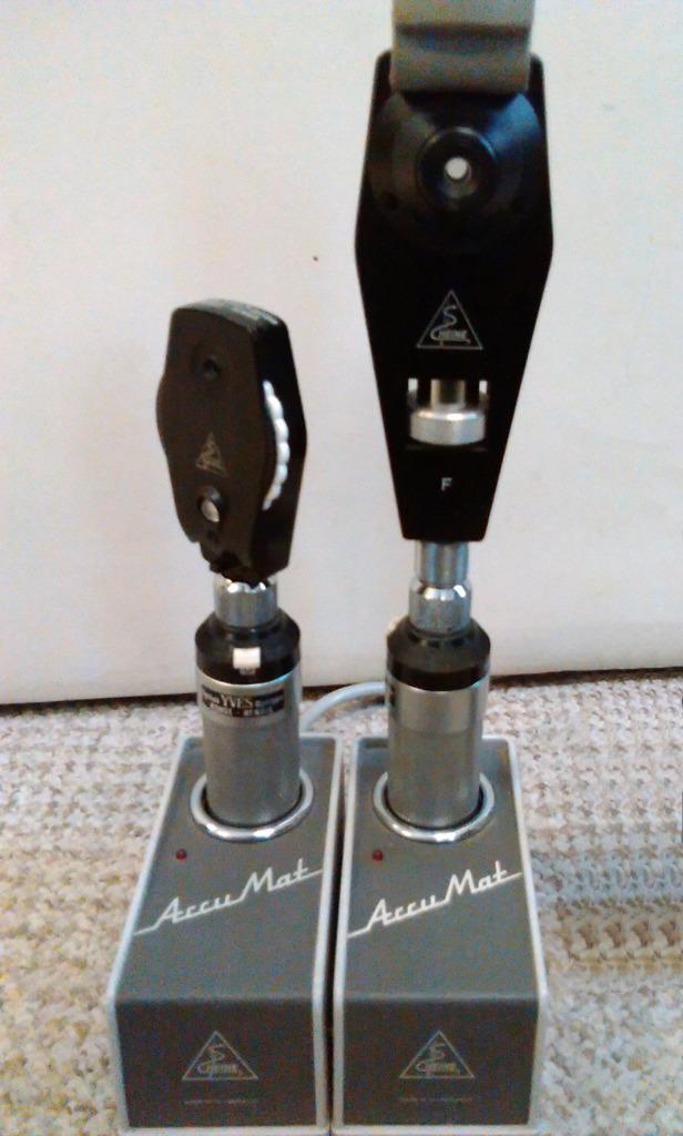 Heine skiascoop + oogspiegel + 2 handvatten met accu lader, Audio, Tv en Foto, Optische apparatuur | Microscopen, Gebruikt, Ophalen of Verzenden