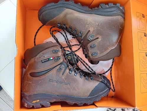Berg/wandelschoenen maat 42 (=41), Kleding | Dames, Schoenen, Zo goed als nieuw, Wandelschoenen, Bruin, Ophalen