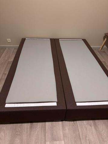 Double boxspring 160cm x 2m + matelas beschikbaar voor biedingen