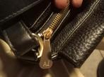 Petit sac à main Armani Jeans noir original pour femme, Bijoux, Sacs & Beauté, Sacs | Sacs Femme, Comme neuf, Noir, Sac à main
