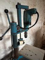 Kolomboor met boormachine, Ophalen, Gebruikt, Boormachine