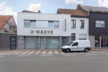 Commercieel te koop in Meulebeke, 5 slpks beschikbaar voor biedingen