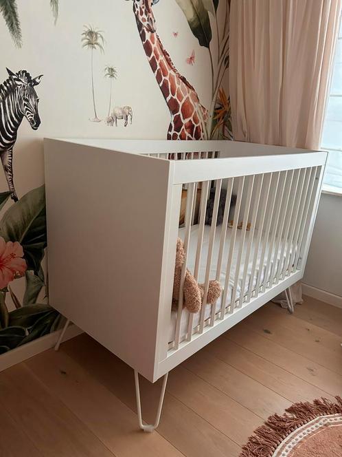 Childwood kinderkamer (ledikant, kleerkast, commode), Kinderen en Baby's, Kinderkamer | Complete kinderkamers, Zo goed als nieuw