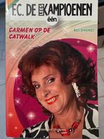 FC de Kampioenen Bas Dhondt - Carmen op de catwalk, Ophalen, Zo goed als nieuw, Bas Dhondt