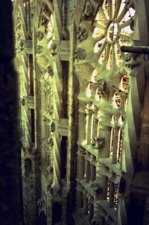 Sagrada Familia de Barcelone 1985, Antiquités & Art, Art | Dessins & Photographie, Envoi